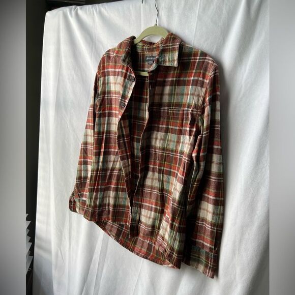 EUC Eddie Bauer Women’s Flannel Size Small - Picture 2 of 8